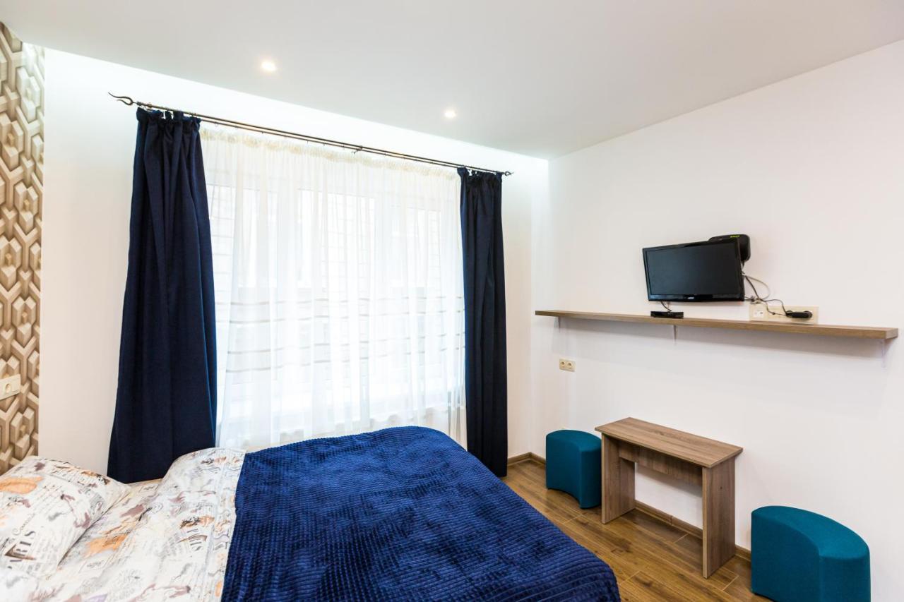2 Kn. Romana Apartment Lviv Exterior photo