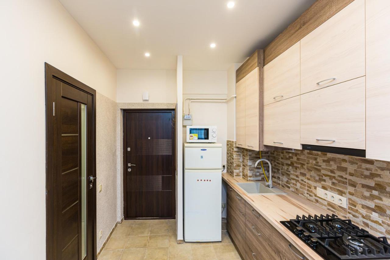 2 Kn. Romana Apartment Lviv Exterior photo